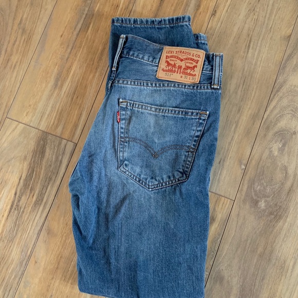 Men’s Levi jeans - Picture 2 of 2